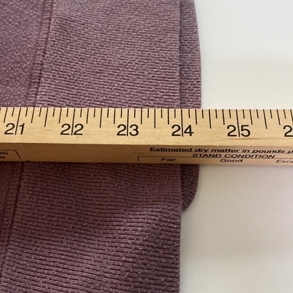Athleta women’s sweatshirt size small check the measurements light purple plum - Picture 10 of 14